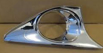 Toyota Camry решетка бампера переднего правая с отверстиям под противлтуманную фару серебристая (Китай)